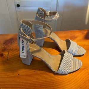NWT Old Navy heels